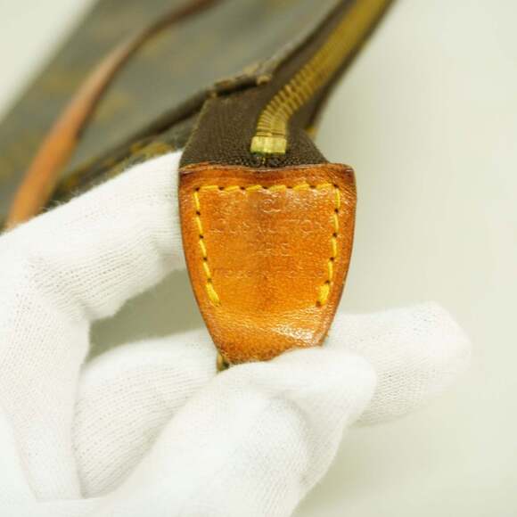 LOUIS VUITTON Authentic Brown Monogram Pochette Pouch - Picture 5 of 9